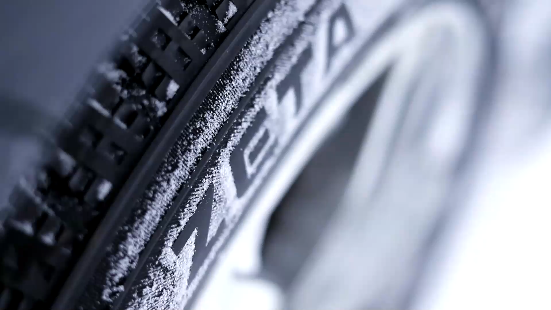 SNOW TYRE